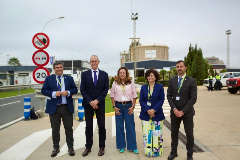 Unos 160 estudiantes de FP completaran su formacion en empresas de la industria quimica de Huelva